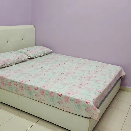 Muslim Dinaim Homestay Tanjong Malim Exterior photo